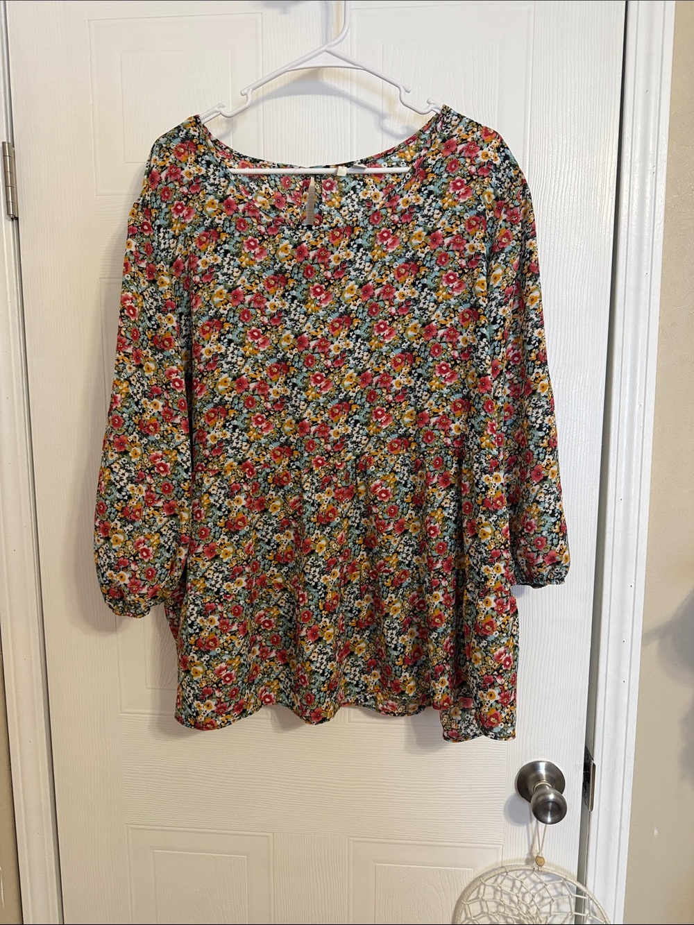 Floral Scoop-Neck Blouse in Multicolor
